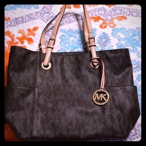 Michael Kors purse